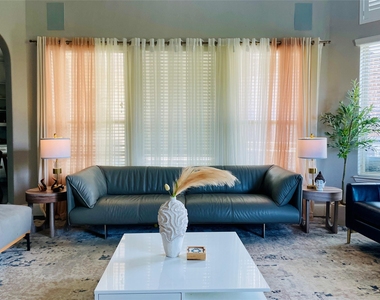 1616 Bridle Boulevard - Photo Thumbnail 14