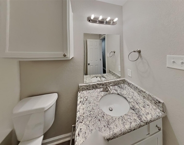 6708 Poppy Court - Photo Thumbnail 15