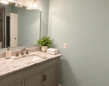3314 Ivanhoe Lane - Photo Thumbnail 11