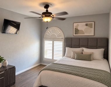 3314 Ivanhoe Lane - Photo Thumbnail 7