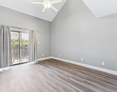 1108 Signal Ridge Place - Photo Thumbnail 9
