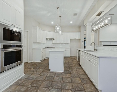 3517 Marchwood Drive - Photo Thumbnail 5