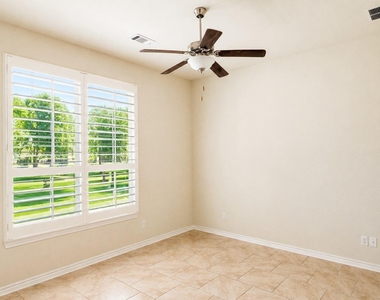 7061 Whispering Oaks - Photo Thumbnail 16