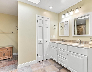 2021 Whippoorwill Lane - Photo Thumbnail 18