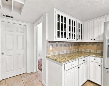 2021 Whippoorwill Lane - Photo Thumbnail 14