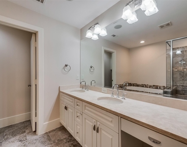 2606 Shelby Avenue - Photo Thumbnail 15