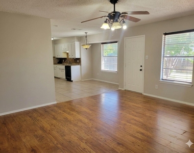 1411 Clearfield Drive - Photo Thumbnail 5