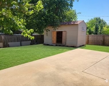 1411 Clearfield Drive - Photo Thumbnail 18