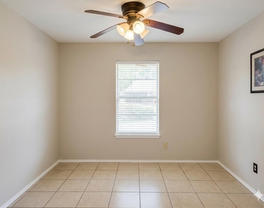 1411 Clearfield Drive - Photo Thumbnail 7