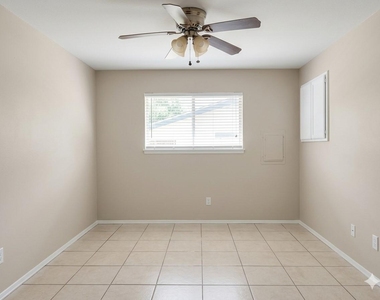 1411 Clearfield Drive - Photo Thumbnail 15