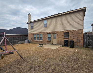 824 Green Heath Avenue - Photo Thumbnail 1
