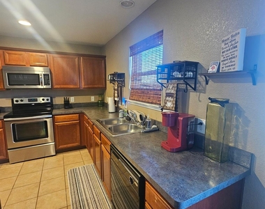 824 Green Heath Avenue - Photo Thumbnail 7