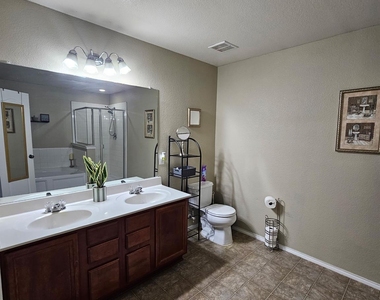 824 Green Heath Avenue - Photo Thumbnail 15