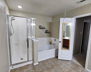 824 Green Heath Avenue - Photo Thumbnail 13