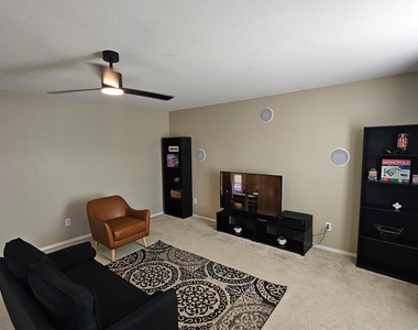824 Green Heath Avenue - Photo Thumbnail 9