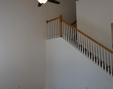 2313 Perkins Place - Photo Thumbnail 3