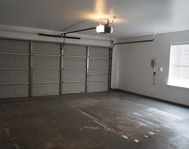2313 Perkins Place - Photo Thumbnail 22