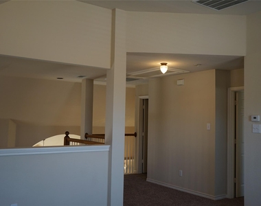 1507 Chateau Lane - Photo Thumbnail 20