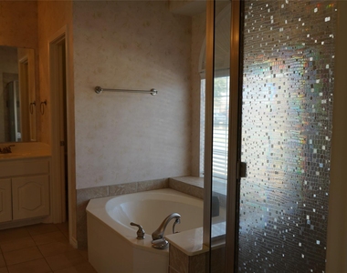 1507 Chateau Lane - Photo Thumbnail 12