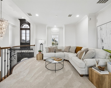 2032 Courtland Drive - Photo Thumbnail 32