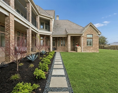 2032 Courtland Drive - Photo Thumbnail 36