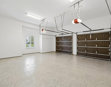 2032 Courtland Drive - Photo Thumbnail 34