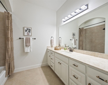 2032 Courtland Drive - Photo Thumbnail 30