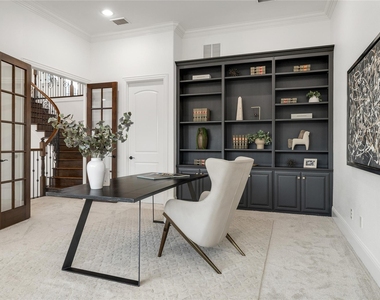 2032 Courtland Drive - Photo Thumbnail 24