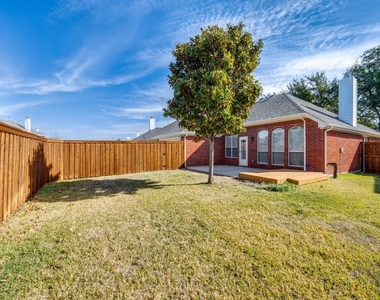 6551 Fairlawn Drive - Photo Thumbnail 11