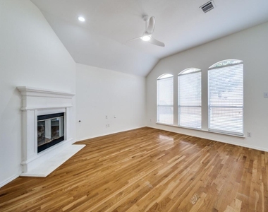 6551 Fairlawn Drive - Photo Thumbnail 8