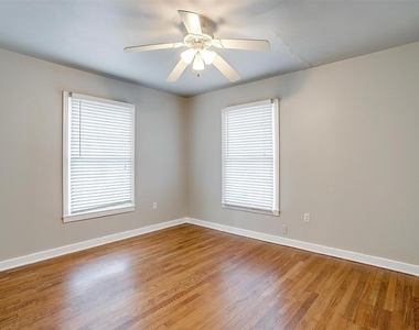 3541 S Hills Avenue - Photo Thumbnail 13