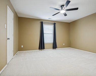 5943 Waterford Drive - Photo Thumbnail 8