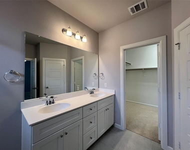 4805 Porque Court - Photo Thumbnail 14