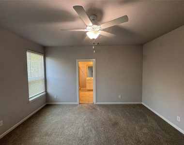 4805 Porque Court - Photo Thumbnail 13