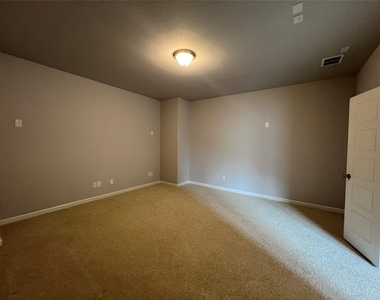 4805 Porque Court - Photo Thumbnail 20