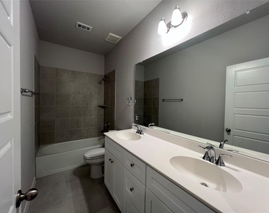 4805 Porque Court - Photo Thumbnail 21