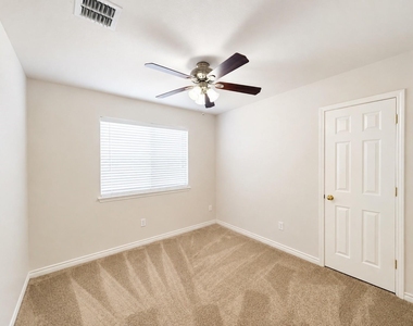 709 Ridgemont Drive - Photo Thumbnail 18
