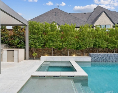 4440 Liberty Drive - Photo Thumbnail 13