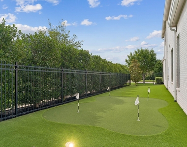 4440 Liberty Drive - Photo Thumbnail 16