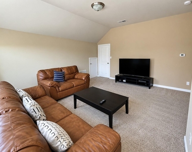 3001 Barkwood Drive - Photo Thumbnail 4