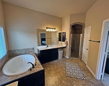 3001 Barkwood Drive - Photo Thumbnail 12