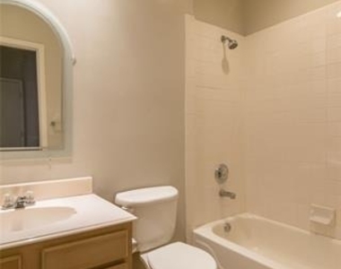 3904 Brandon Park Drive - Photo Thumbnail 8