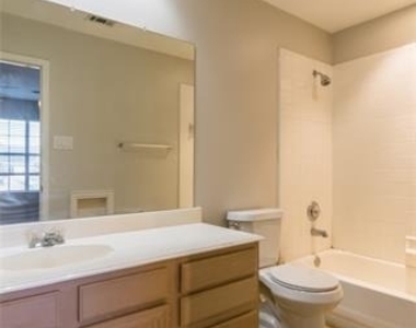 3904 Brandon Park Drive - Photo Thumbnail 12