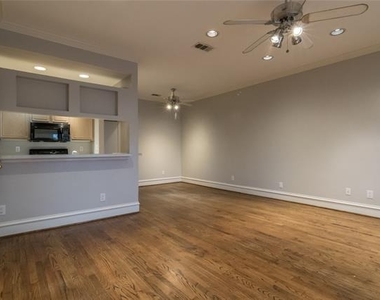 3904 Brandon Park Drive - Photo Thumbnail 2