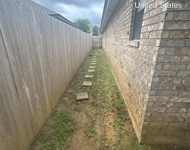 4211 Meadow Park Drive - Photo Thumbnail 19