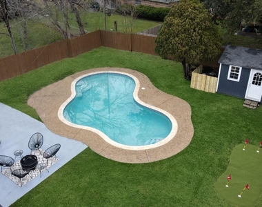 6048 Holiday Lane - Photo Thumbnail 35