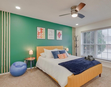 6048 Holiday Lane - Photo Thumbnail 26