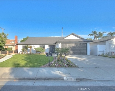 752 Rio Del Sol Avenue - Photo Thumbnail 1