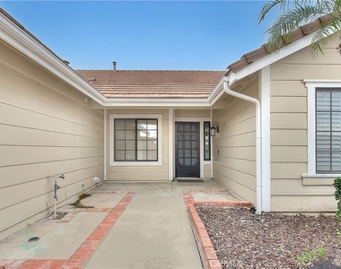 959 Kenwood Street - Photo Thumbnail 1