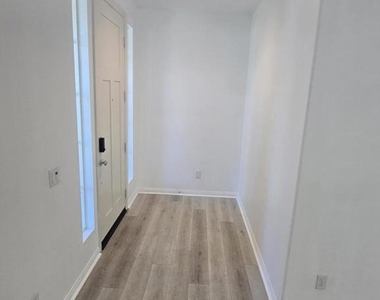 242 Hydrangea Street - Photo Thumbnail 17